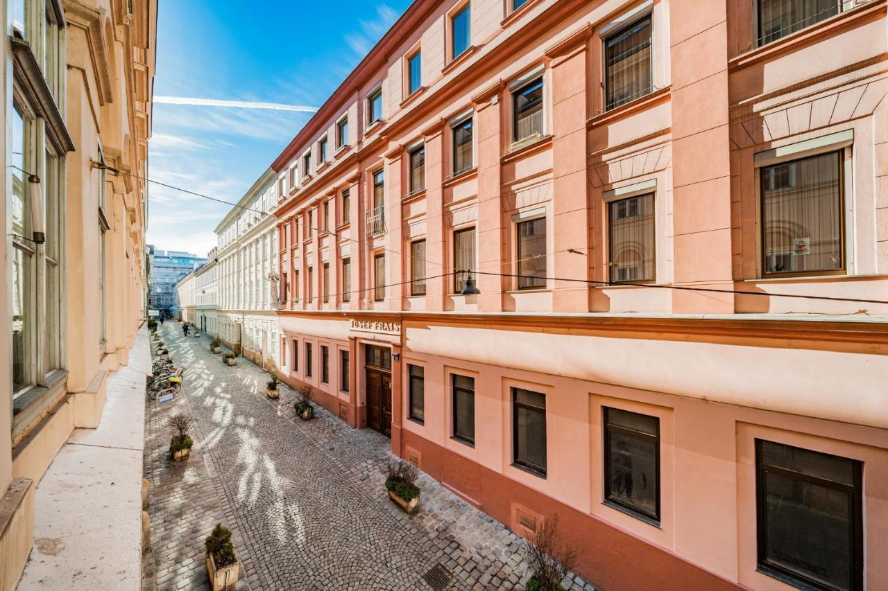 Апартаменты Easy Flat Stuckgasse Вена Экстерьер фото